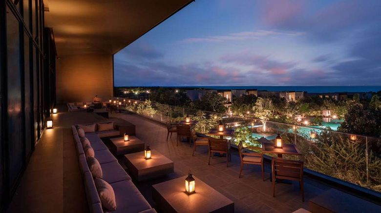 <b>Hilton Yala Resort Restaurant</b>. Images powered by <a href="https://iceportal.shijigroup.com/" title="IcePortal" target="_blank">IcePortal</a>.