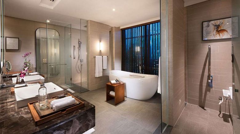 <b>Hilton Yala Resort Room</b>. Images powered by <a href="https://iceportal.shijigroup.com/" title="IcePortal" target="_blank">IcePortal</a>.