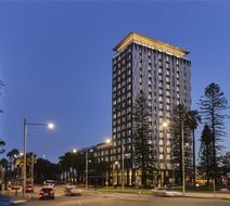 DoubleTree by Hilton Perth Waterfront Exterior