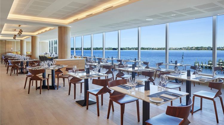 DoubleTree by Hilton Perth Waterfront Restaurant