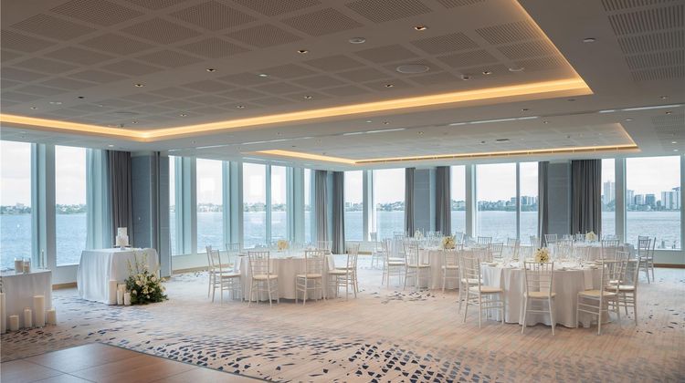 DoubleTree by Hilton Perth Waterfront Meeting