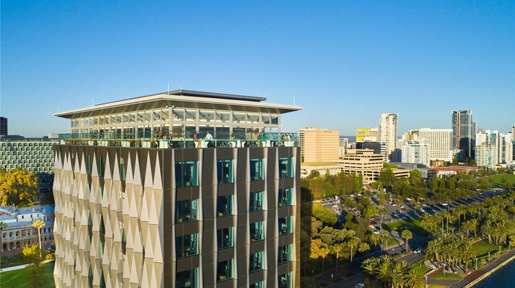 DoubleTree by Hilton Perth Waterfront Exterior
