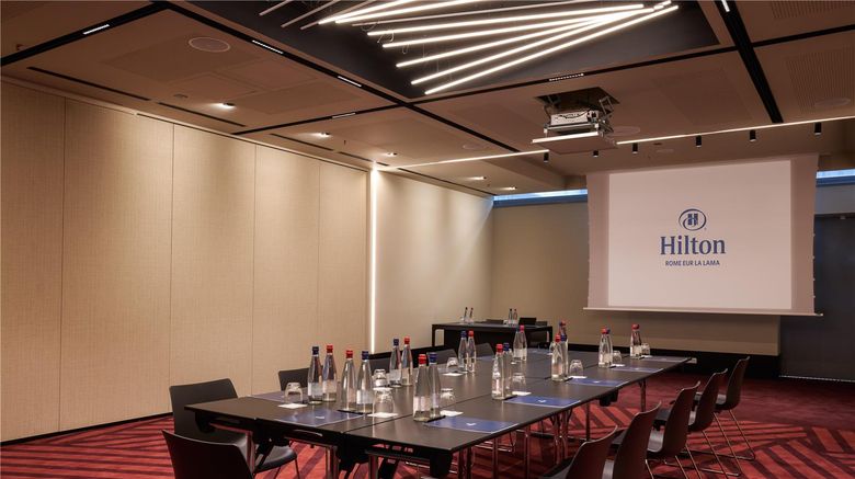 <b>Hilton Rome Eur La Lama Meeting</b>. Images powered by <a href="https://iceportal.shijigroup.com/" title="IcePortal" target="_blank">IcePortal</a>.