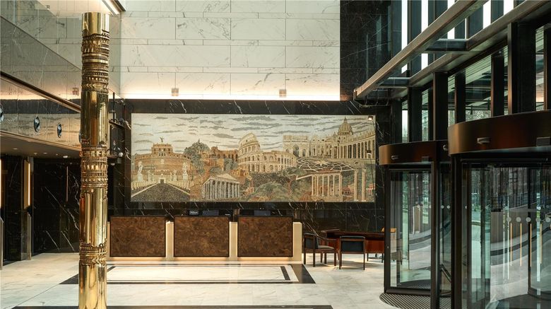 <b>Hilton Rome Eur La Lama Lobby</b>. Images powered by <a href="https://iceportal.shijigroup.com/" title="IcePortal" target="_blank">IcePortal</a>.