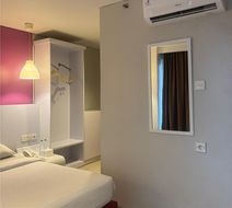 Kyriad Haka Makassar Room