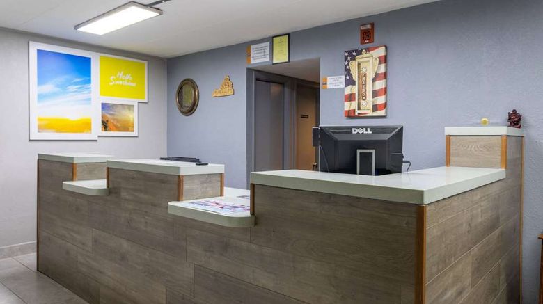<b>Days Inn by Wyndham Winchester North Lobby</b>. Images powered by <a href="https://iceportal.shijigroup.com/" title="IcePortal" target="_blank">IcePortal</a>.