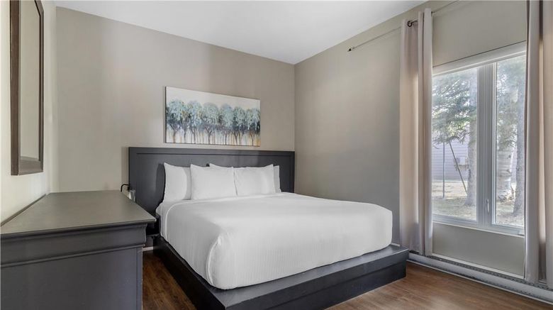 <b>Danny's Hotel Stes, SureStay Coll by BW Suite</b>. Images powered by <a href="https://iceportal.shijigroup.com/" title="IcePortal" target="_blank">IcePortal</a>.