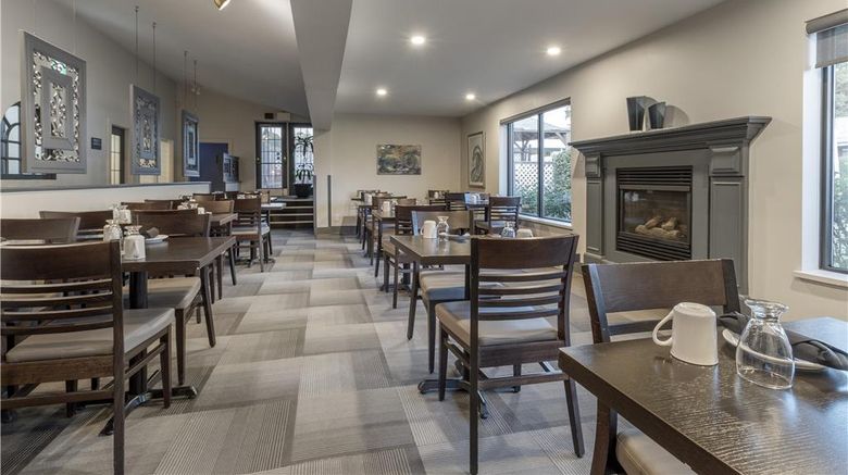 <b>Danny's Hotel Stes, SureStay Coll by BW Restaurant</b>. Images powered by <a href="https://iceportal.shijigroup.com/" title="IcePortal" target="_blank">IcePortal</a>.
