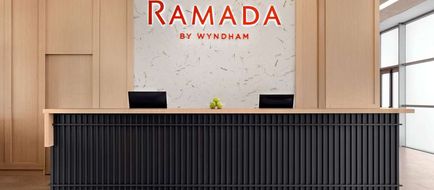 Ramada by Wyndham Madrid Getaf Lobby