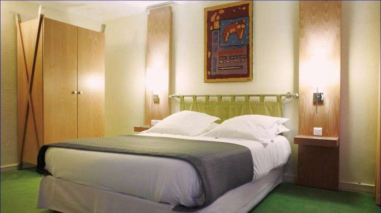 <b>New Hotel Opera Room</b>. Images powered by <a href="https://iceportal.shijigroup.com/" title="IcePortal" target="_blank">IcePortal</a>.