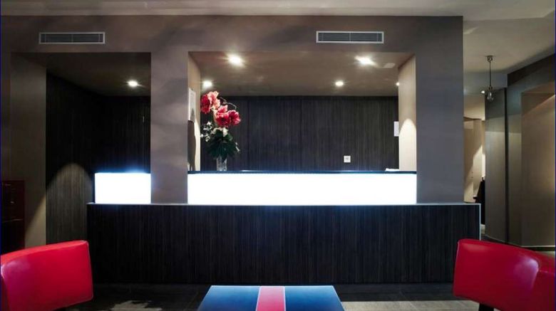 <b>New Hotel Opera Lobby</b>. Images powered by <a href="https://iceportal.shijigroup.com/" title="IcePortal" target="_blank">IcePortal</a>.