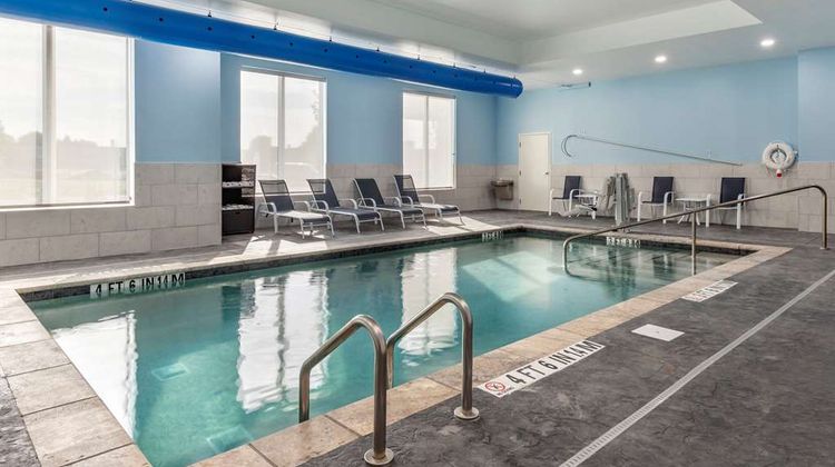 Comfort Suites Greenville Airport Pool