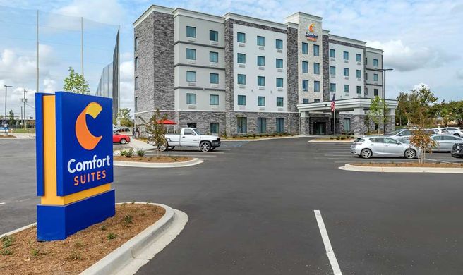 Comfort Suites Greenville Airport Exterior