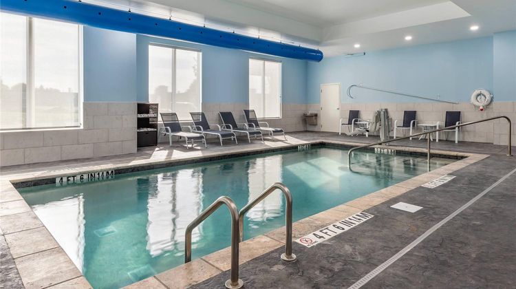 Comfort Suites Greenville Airport Pool