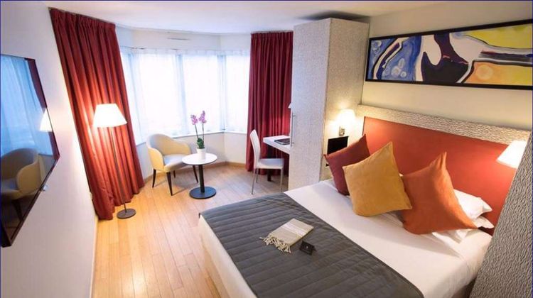 Eden Hotel Room