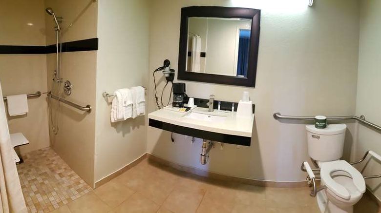 <b>SureStay Hotel by Best Western Vallejo Room</b>. Images powered by <a href="https://iceportal.shijigroup.com/" title="IcePortal" target="_blank">IcePortal</a>.