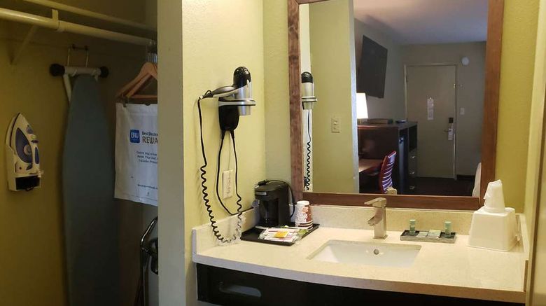<b>SureStay Hotel by Best Western Vallejo Room</b>. Images powered by <a href="https://iceportal.shijigroup.com/" title="IcePortal" target="_blank">IcePortal</a>.