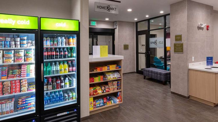 Home2 Suites by Hilton Raynham Restaurant
