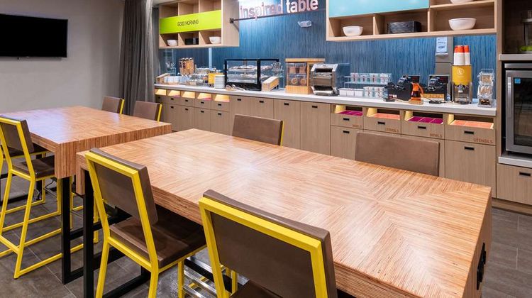 Home2 Suites by Hilton Raynham Restaurant