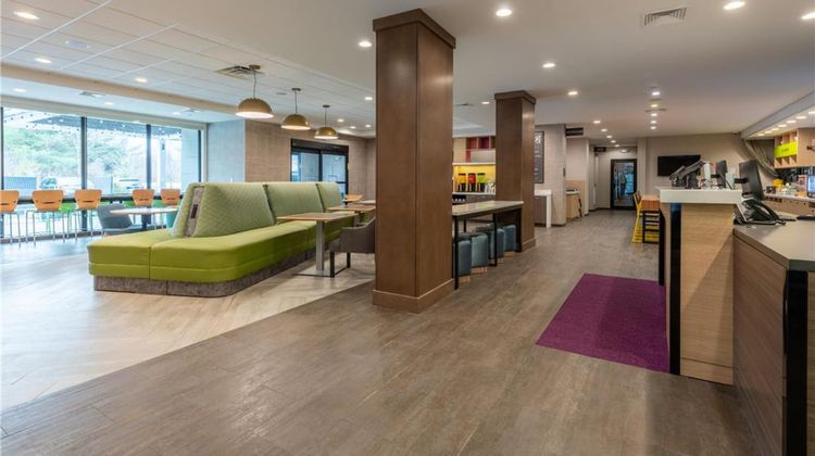Home2 Suites by Hilton Raynham Lobby