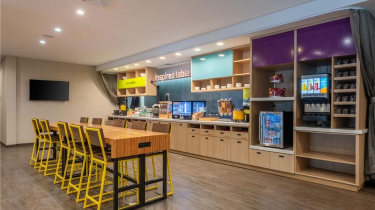 Home2 Suites by Hilton Raynham Restaurant