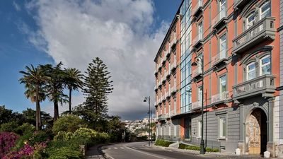 De Bonart Naples, Curio Collection