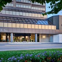 DoubleTree Windsor Hotel & Suites
