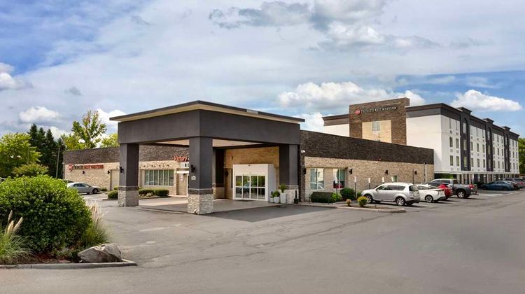 Best Western Premier Richmond Gateway Exterior