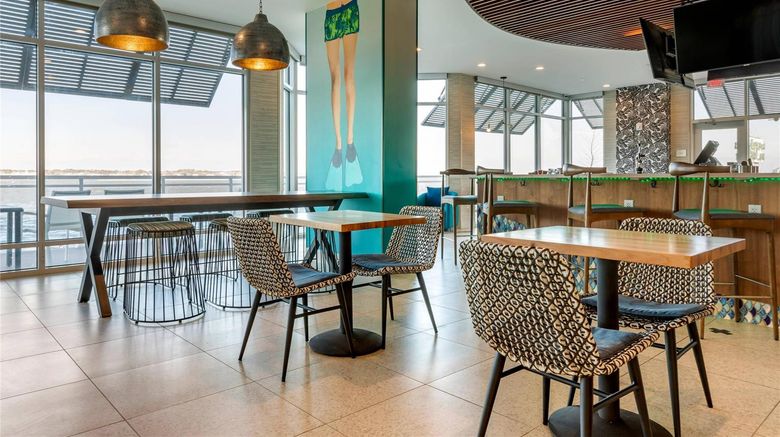 <b>Cambria Hotel Ocean City Bayfront Restaurant</b>. Images powered by <a href="https://iceportal.shijigroup.com/" title="IcePortal" target="_blank">IcePortal</a>.