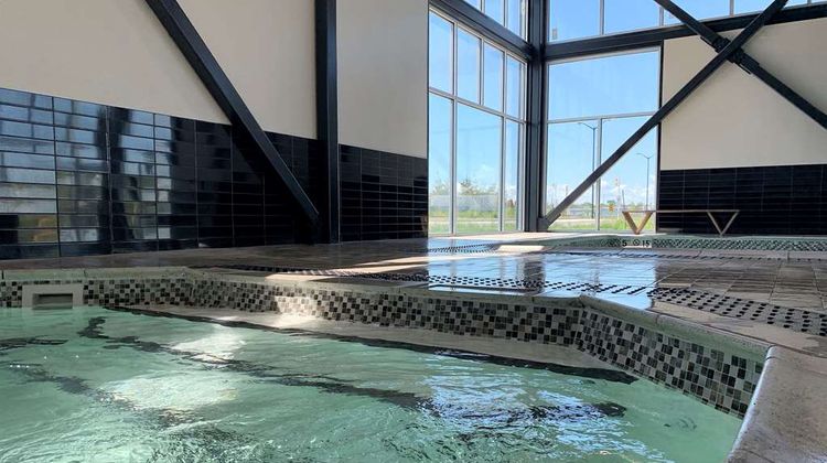 Wingate by Wyndham Kanata West Pool
