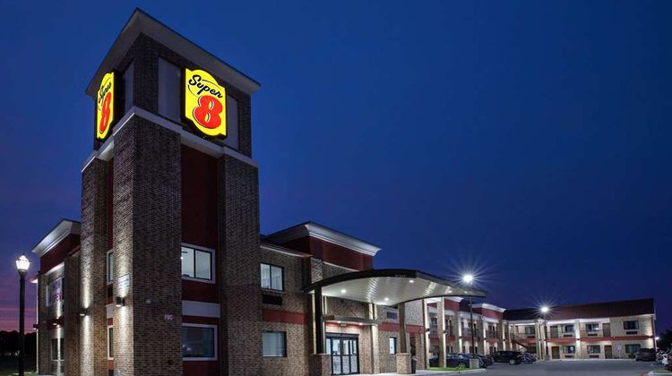 Super 8 by Wyndham Humble/Houston Exterior