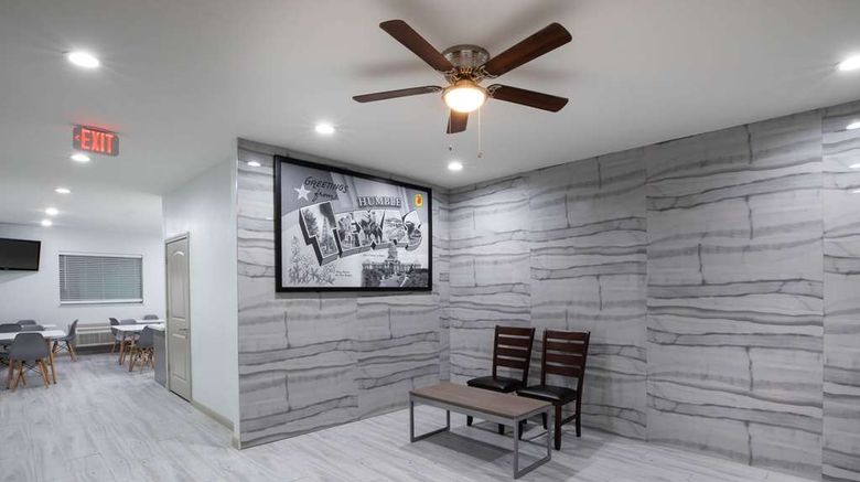 <b>Super 8 by Wyndham Humble/Houston Lobby</b>. Images powered by <a href="https://iceportal.shijigroup.com/" title="IcePortal" target="_blank">IcePortal</a>.