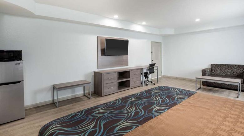 <b>Super 8 by Wyndham Humble/Houston Room</b>. Images powered by <a href="https://iceportal.shijigroup.com/" title="IcePortal" target="_blank">IcePortal</a>.