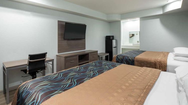 Super 8 by Wyndham Humble/Houston Room