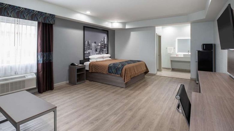 <b>Super 8 by Wyndham Humble/Houston Room</b>. Images powered by <a href="https://iceportal.shijigroup.com/" title="IcePortal" target="_blank">IcePortal</a>.
