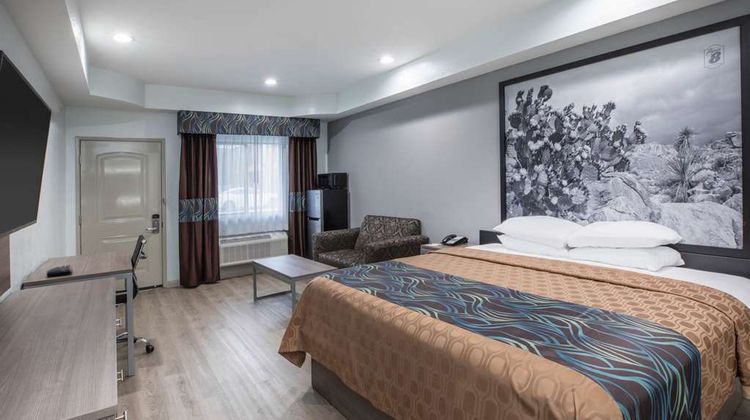 Super 8 by Wyndham Humble/Houston Room