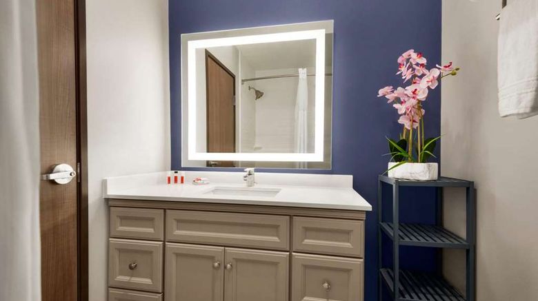 <b>Days Inn Beaumont West I-10 Walden Suite</b>. Images powered by <a href="https://iceportal.shijigroup.com/" title="IcePortal" target="_blank">IcePortal</a>.