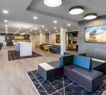 Microtel Inn and Suites by Wyndham Lobby