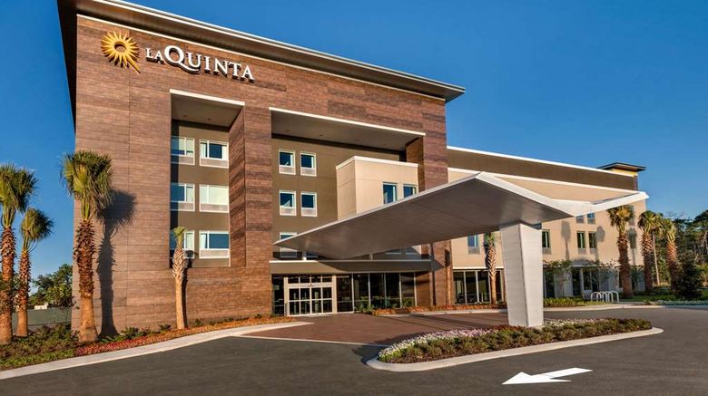 <b>La Quinta Inn Orlando IDrive Theme Parks Exterior</b>. Images powered by <a href="https://iceportal.shijigroup.com/" title="IcePortal" target="_blank">IcePortal</a>.