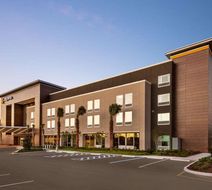 La Quinta Inn Orlando IDrive Theme Parks Exterior