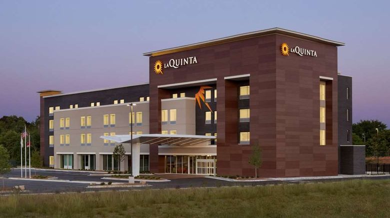 <b>La Quinta Inn & Sts by Wyndham Braselton Exterior</b>. Images powered by <a href="https://iceportal.shijigroup.com/" title="IcePortal" target="_blank">IcePortal</a>.