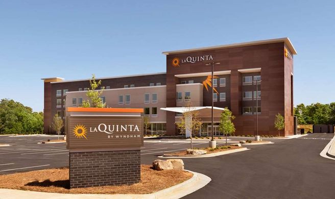 La Quinta Inn & Sts by Wyndham Braselton Exterior