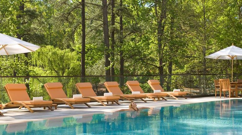 <b>The Umstead Hotel and Spa Pool</b>. Images powered by <a href="https://iceportal.shijigroup.com/" title="IcePortal" target="_blank">IcePortal</a>.