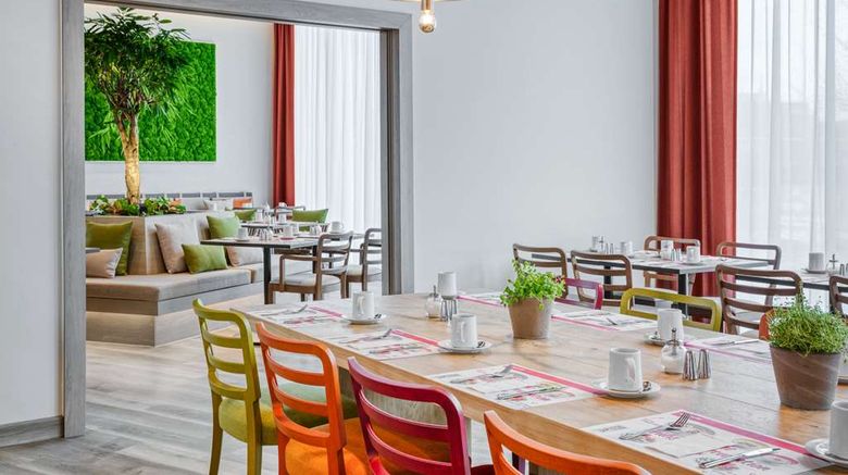 <b>IntercityHotel Hannover Hauptbahnhof Ost Restaurant</b>. Images powered by <a href="https://iceportal.shijigroup.com/" title="IcePortal" target="_blank">IcePortal</a>.