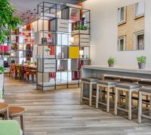IntercityHotel Hannover Hauptbahnhof Ost Lobby