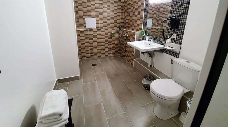 <b>Kyriad St Fargeau Ponthierry Ballroom</b>. Images powered by <a href="https://iceportal.shijigroup.com/" title="IcePortal" target="_blank">IcePortal</a>.