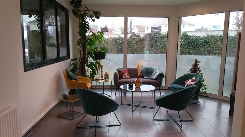 <b>Kyriad St Fargeau Ponthierry Lobby</b>. Images powered by <a href="https://iceportal.shijigroup.com/" title="IcePortal" target="_blank">IcePortal</a>.