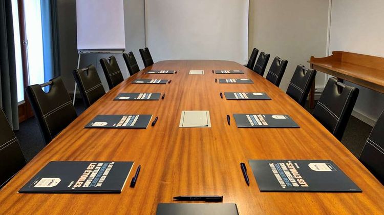 Kyriad Sens Meeting