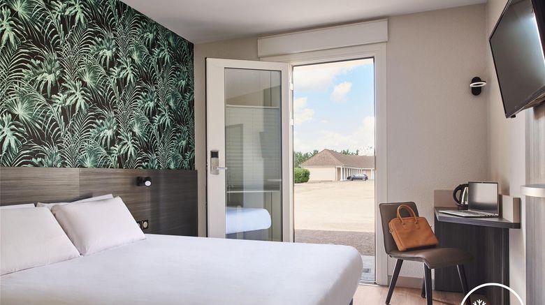 <b>Kyriad Sens Room</b>. Images powered by <a href="https://iceportal.shijigroup.com/" title="IcePortal" target="_blank">IcePortal</a>.