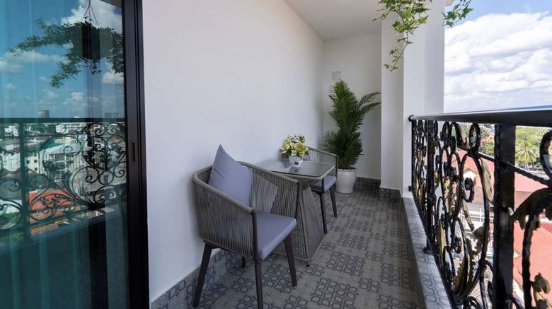 <b>SureStay Hotel by Best Western Vientiane Suite</b>. Images powered by <a href="https://iceportal.shijigroup.com/" title="IcePortal" target="_blank">IcePortal</a>.